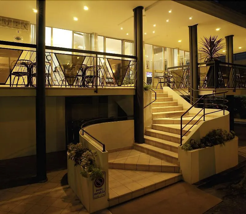 Hotel Bremen 리미니 3*,  이탈리아