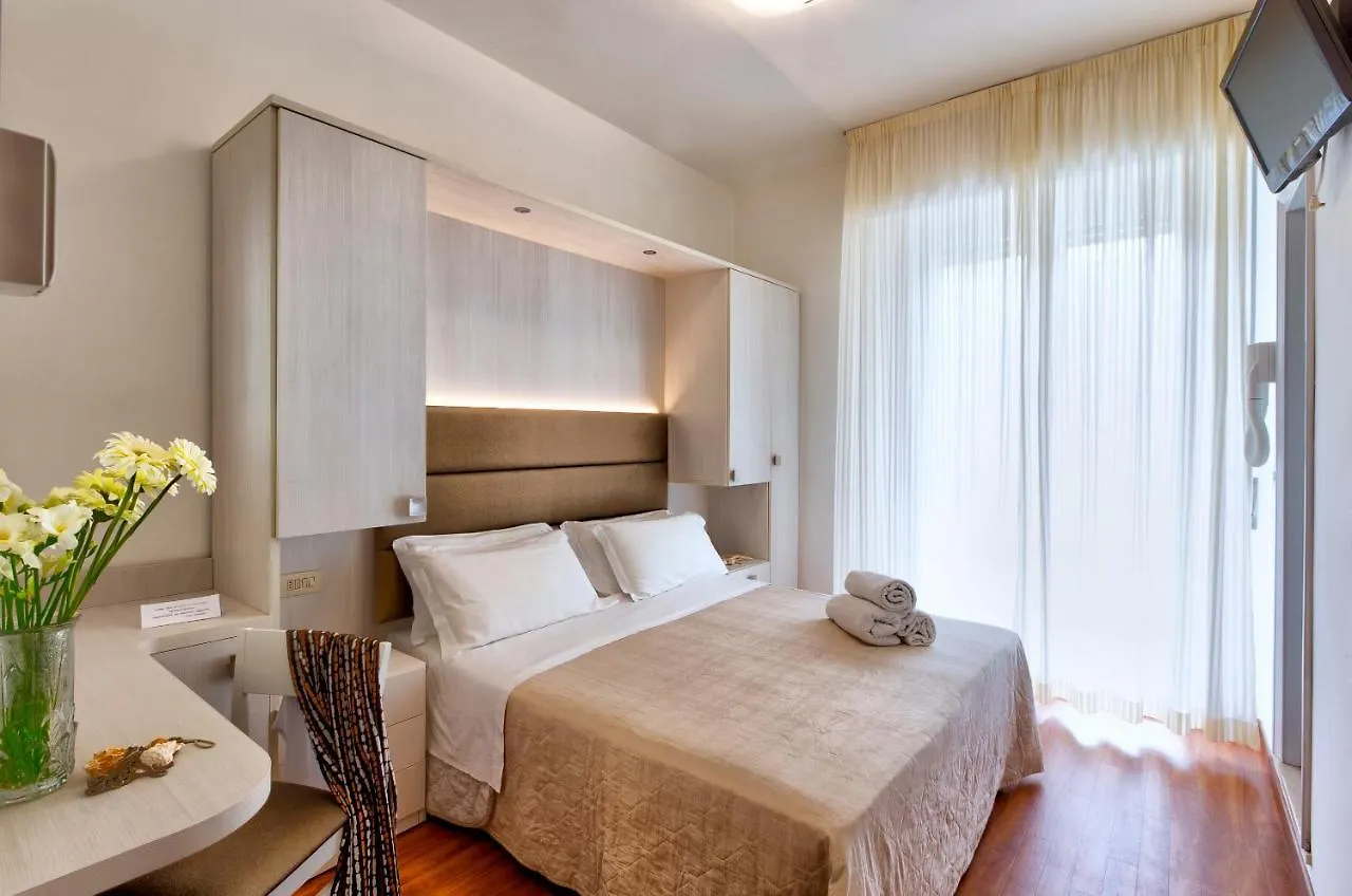 Hotel Bremen 리미니